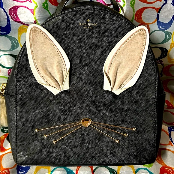 Bag is in good condition. Clean interior! Measures approximately 10” by 10”. - Picture 1 of 7